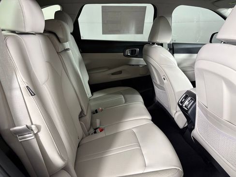 New 2026 Kia Sorento S image 16
