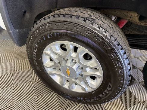 Used 2023 Chevrolet Silverado 2500 LTZ w/ Gooseneck/5TH Wheel Package AWD/4WD image 10
