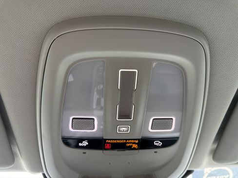 Certified 2025 Volvo XC60 B5 Plus w/ Climate Package image 29