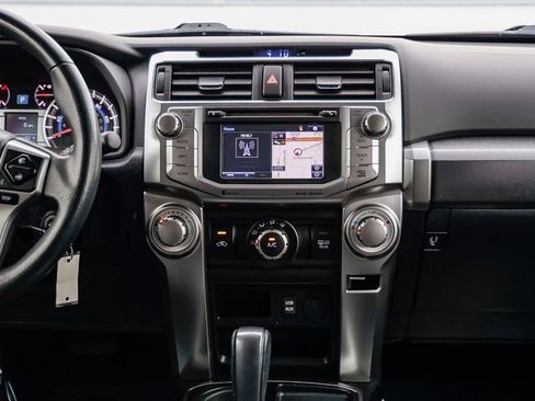 Used 2016 Toyota 4Runner SR5 RWD image 16