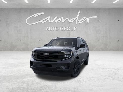 New 2026 Ford Expedition Max Platinum image 2