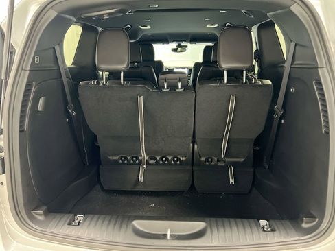 New 2026 Chrysler Pacifica Select FWD image 24