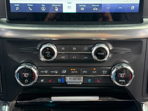 Used 2021 Ford F150 Lariat w/ Equipment Group 502A High AWD/4WD image 32