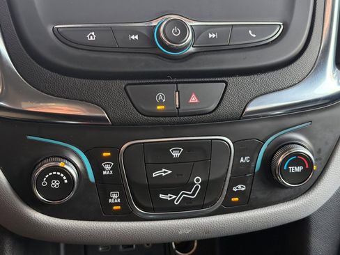 Used 2024 Chevrolet Equinox LS w/ LS Convenience Package image 20