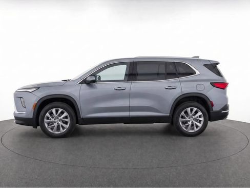 Used 2025 Buick Enclave Preferred FWD image 8