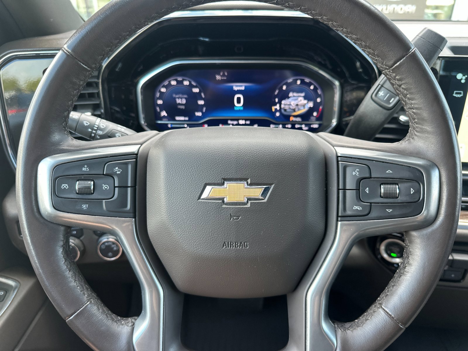 Used 2024 Chevrolet Silverado 2500 LT w/ Z71 Off-Road Package AWD/4WD image 25