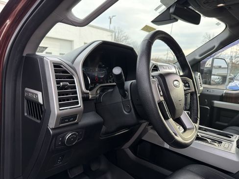 Used 2015 Ford F150 Lariat w/ Equipment Group 502A Luxury image 20