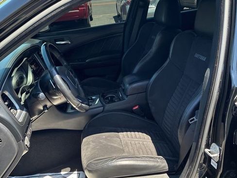 Used 2019 Dodge Charger Scat Pack w/ Daytona Edition Group RWD image 15