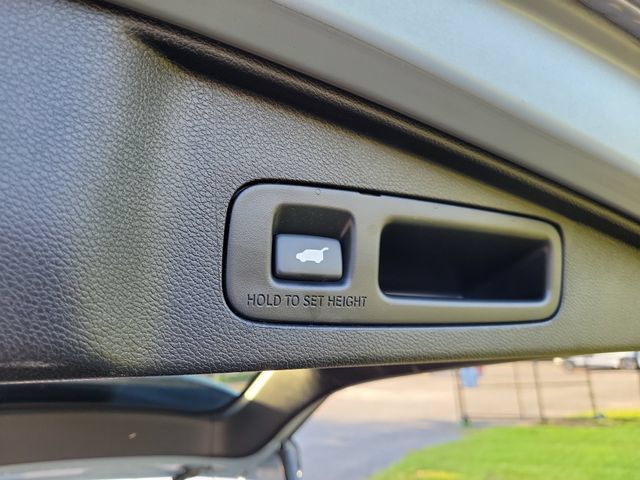 Used 2020 Honda CR-V EX-L image 10