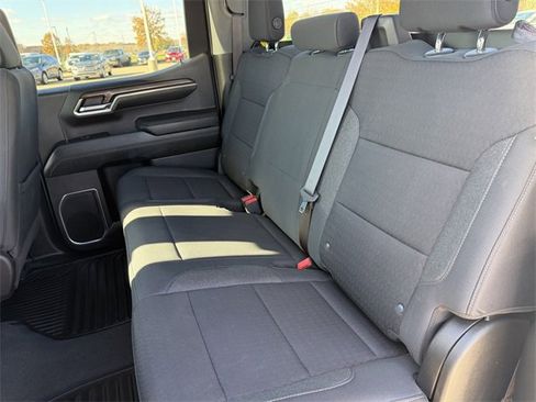 Used 2024 Chevrolet Silverado 1500 LT image 12