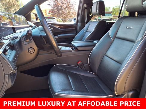 Used 2021 Cadillac Escalade Premium Luxury w/ Performance Package image 13