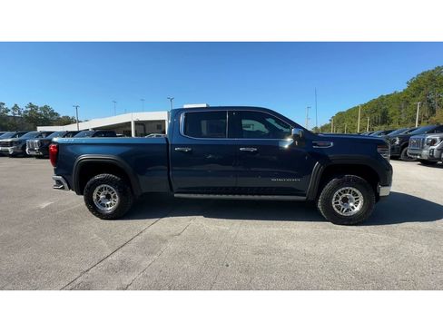 Certified 2022 GMC Sierra 1500 SLT w/ SLT Premium Plus Package image 9