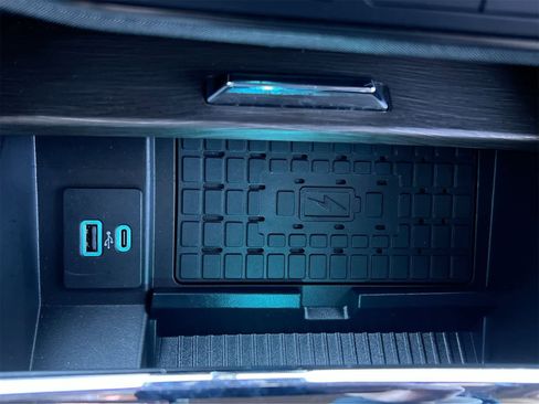 Used 2022 Ford Expedition Max Limited image 30