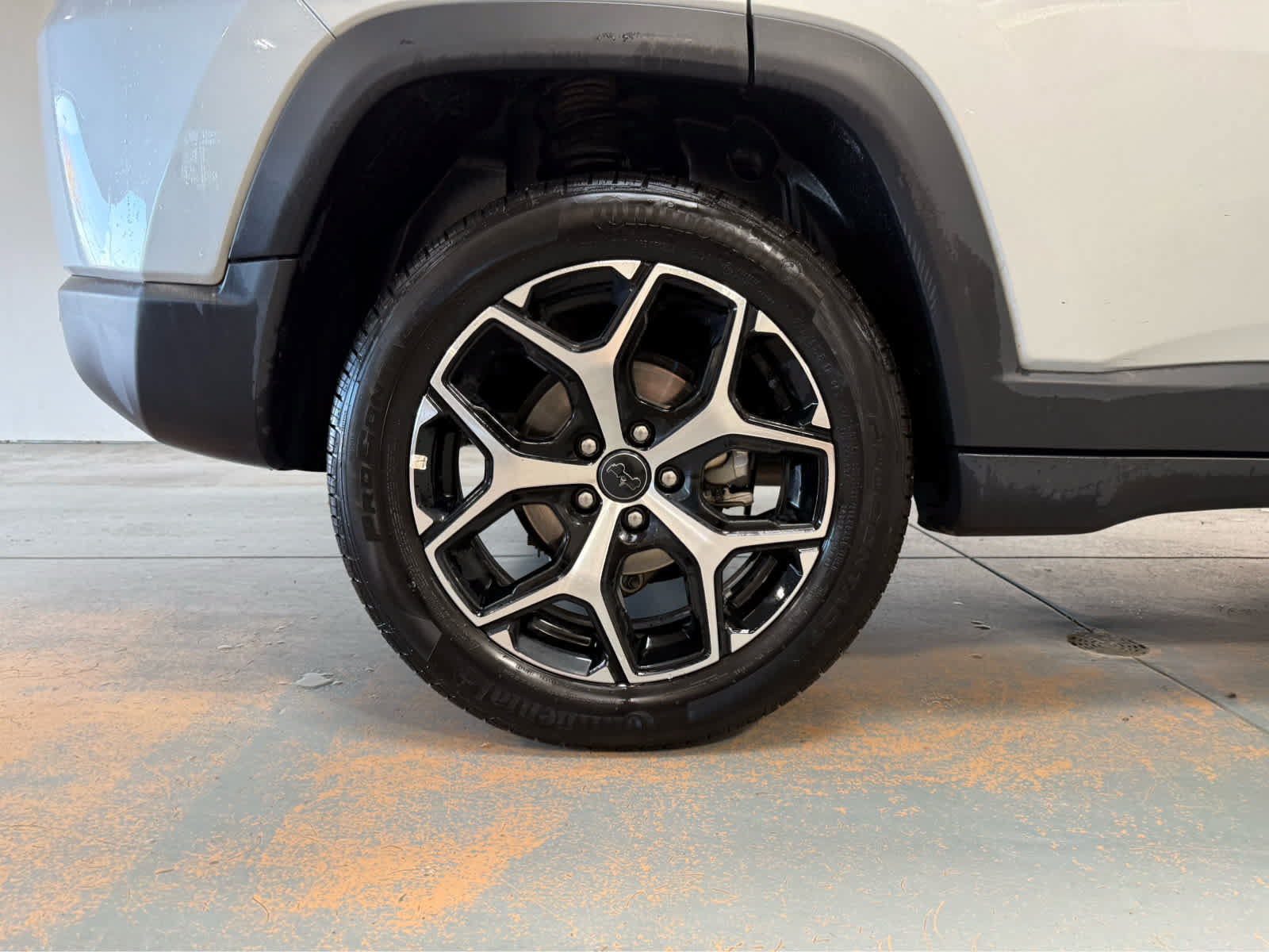 Used 2025 Jeep Compass Limited AWD/4WD image 11