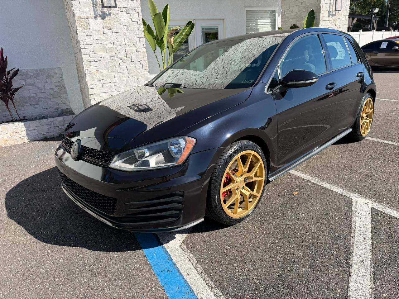Used 2016 Volkswagen GTI S FWD image 3