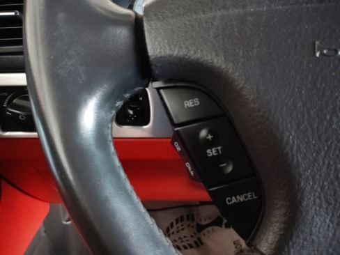 Used 2002 Ford Thunderbird RWD image 21