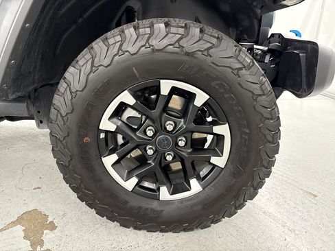 Used 2025 Jeep Wrangler Unlimited Rubicon 4xe w/ Safety Group AWD/4WD image 12