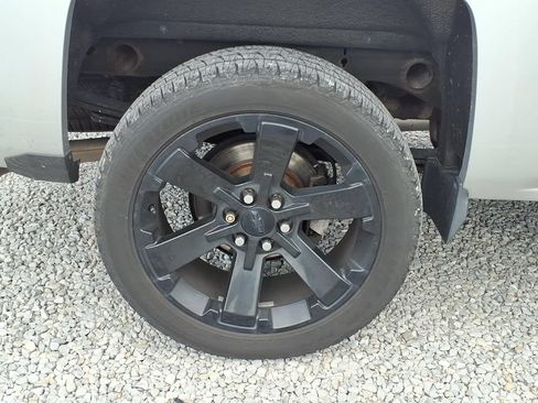 Used 2017 Chevrolet Silverado 1500 LT w/ Rally 2 Edition AWD/4WD image 13