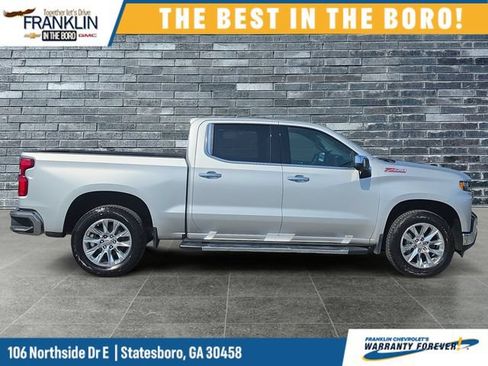 Used 2021 Chevrolet Silverado 1500 LTZ w/ LTZ Premium Package AWD/4WD image 7