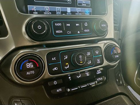 Used 2020 Chevrolet Tahoe Premier RWD image 18