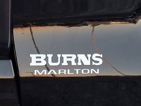 Used 2023 Chevrolet Suburban LT image 30