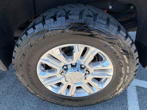 Used 2024 GMC Sierra 2500 Denali Ultimate w/ Max Trailering Package image 19