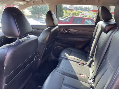 Used 2016 Nissan Rogue SL AWD/4WD image 12