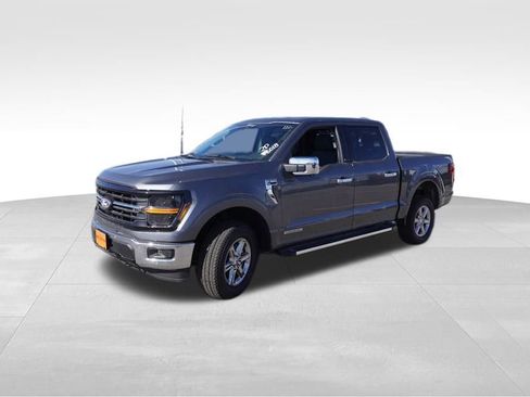 New 2025 Ford F150 XLT w/ Equipment Group 302A MID image 7