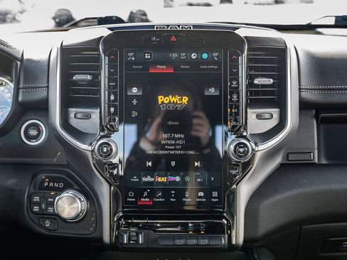 Used 2025 RAM 1500 Laramie image 30