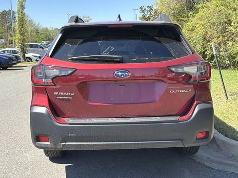 Certified 2025 Subaru Outback Premium image 4