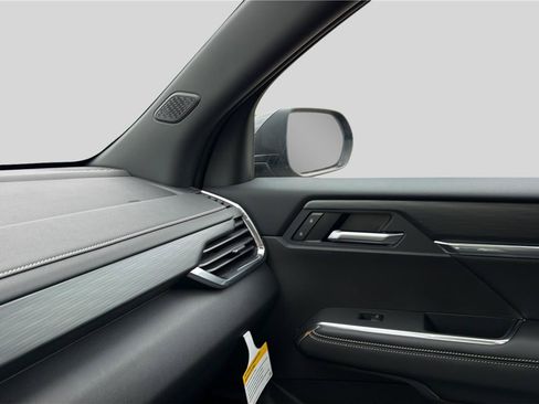 New 2026 GMC Acadia Elevation w/ Elevation Premium Package AWD/4WD image 10