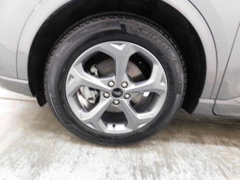 Used 2024 Ford Escape ST-Line image 9