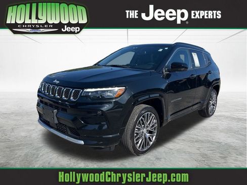 Used 2024 Jeep Compass Limited w/ Elite Group AWD/4WD image 1