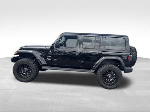 Used 2023 Jeep Wrangler Unlimited Sahara AWD/4WD image 13