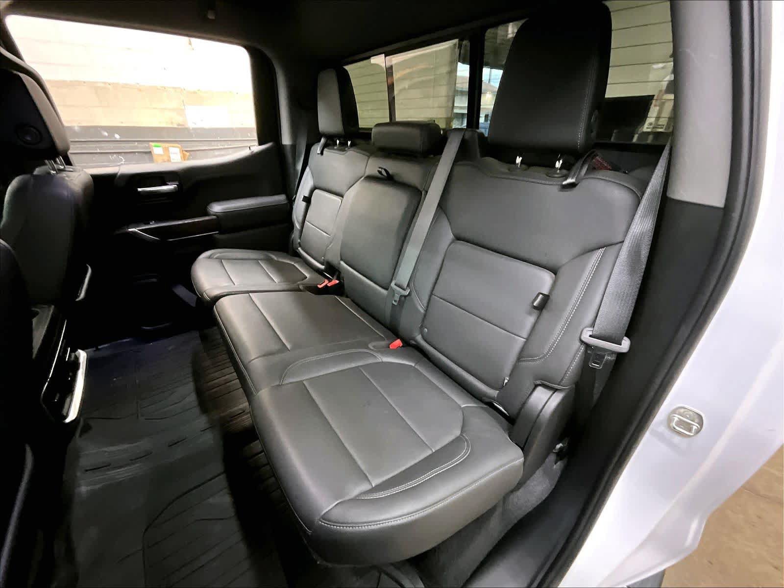 Used 2019 GMC Sierra 1500 SLT w/ SLT Premium Plus Package AWD/4WD image 27