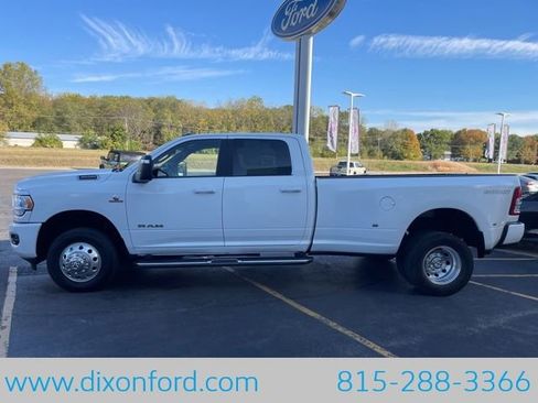 Used 2024 RAM 3500 Big Horn w/ Sport Appearance Package image 4