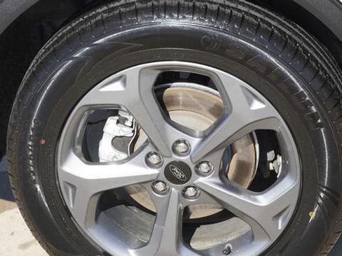 Used 2025 Ford Escape ST-Line AWD/4WD image 11