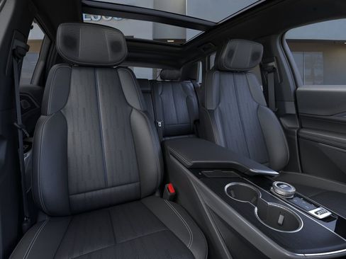 New 2026 Cadillac Lyriq Signature Sport image 16