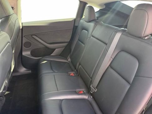 Used 2023 Tesla Model Y Performance image 16