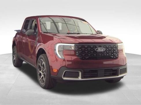 Used 2026 Ford Maverick Lariat w/ 4K Tow Package AWD/4WD image 2