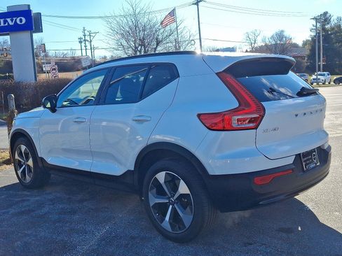 Certified 2023 Volvo XC40 B5 Plus w/ Protection Package Premier image 4