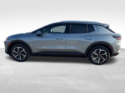 New 2026 Chevrolet Equinox EV LT image 6