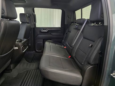 Used 2025 Chevrolet Silverado 3500 LTZ w/ LTZ Convenience Package image 20