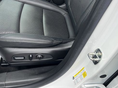 Used 2022 Buick Encore GX Essence w/ Advanced Technology Package image 20