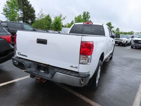 Used 2013 Toyota Tundra 4x4 Double Cab Long Bed w/ Convenience Pkg image 5