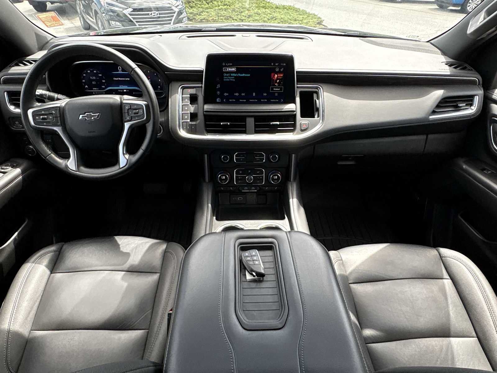 Used 2024 Chevrolet Suburban Z71 AWD/4WD image 19