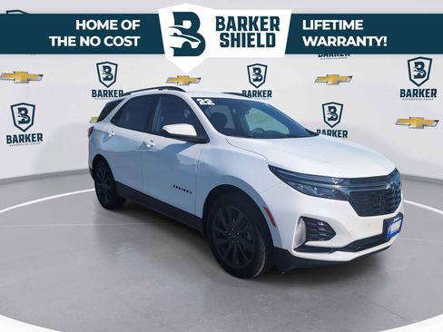 Used 2022 Chevrolet Equinox RS w/ LPO, Floor Liner Package FWD image 2