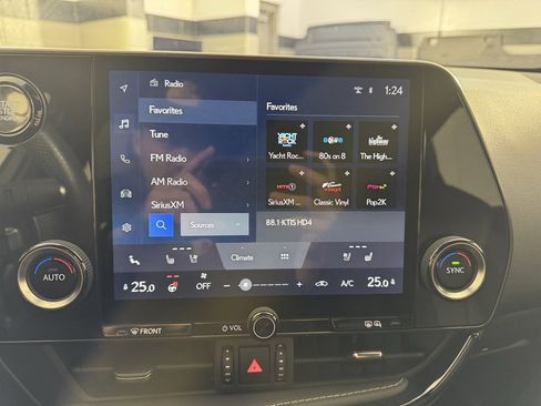 Used 2024 Lexus NX 350 F Sport image 27