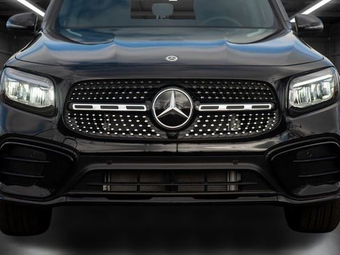 Certified 2025 Mercedes-Benz GLB 250 4MATIC image 15
