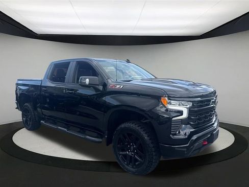 Used 2024 Chevrolet Silverado 1500 LT Trail Boss w/ LT Trail Boss Premium Package image 3